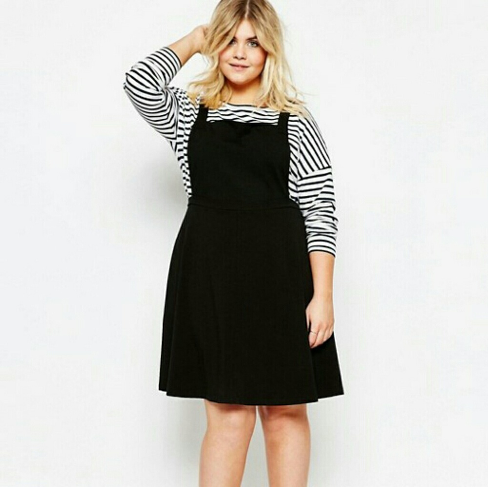 Pinafore dress NWT